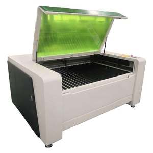 UBO Factory 1390 Doppelkopf-CO2-Laserschneidemaschine für Holzpapier-Autofokus laser mit automatischem Be-und Entladen - Product Image 2