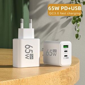 Mat kare 1U + 2PD çok portlu elektrik şarj cihazı EU ab/abd standart 65W çıkış gücü - Product Image 2