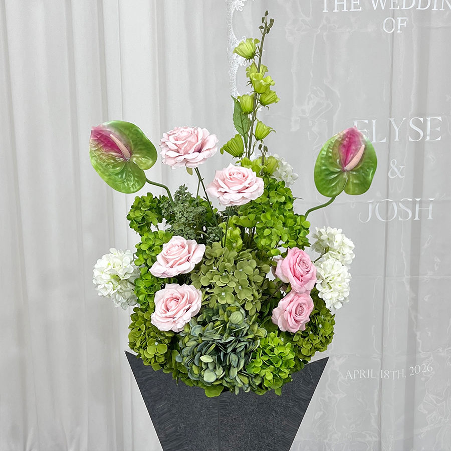 3- ผ้าปูโต๊ะลายดอกไม้