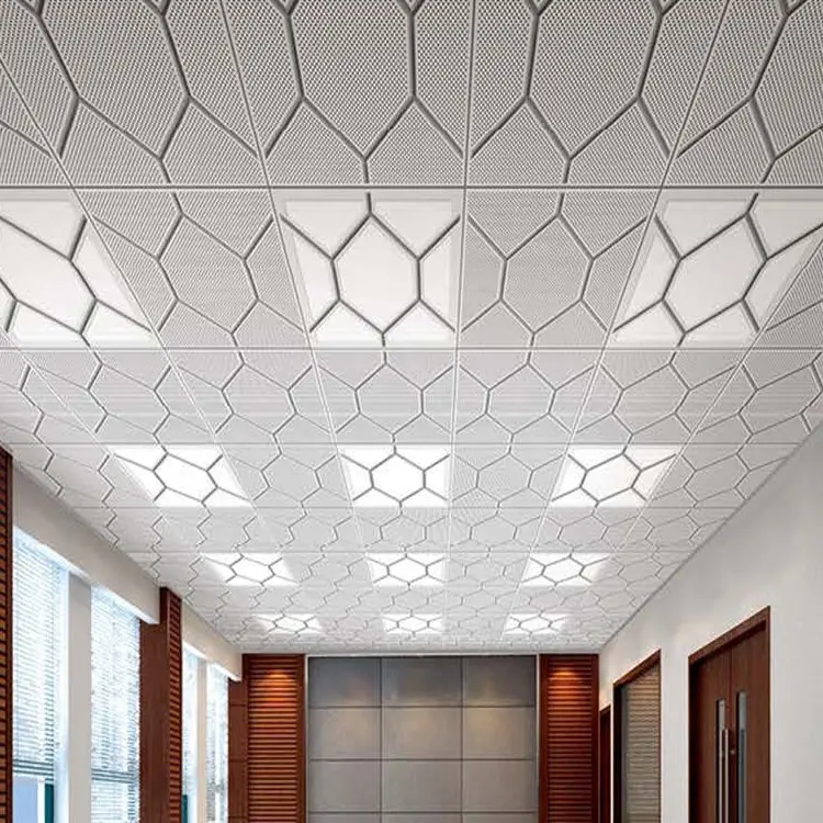2x4 fabricant coloré suspendu bande d'aluminium toiture acoustique faux plafond carreaux prix