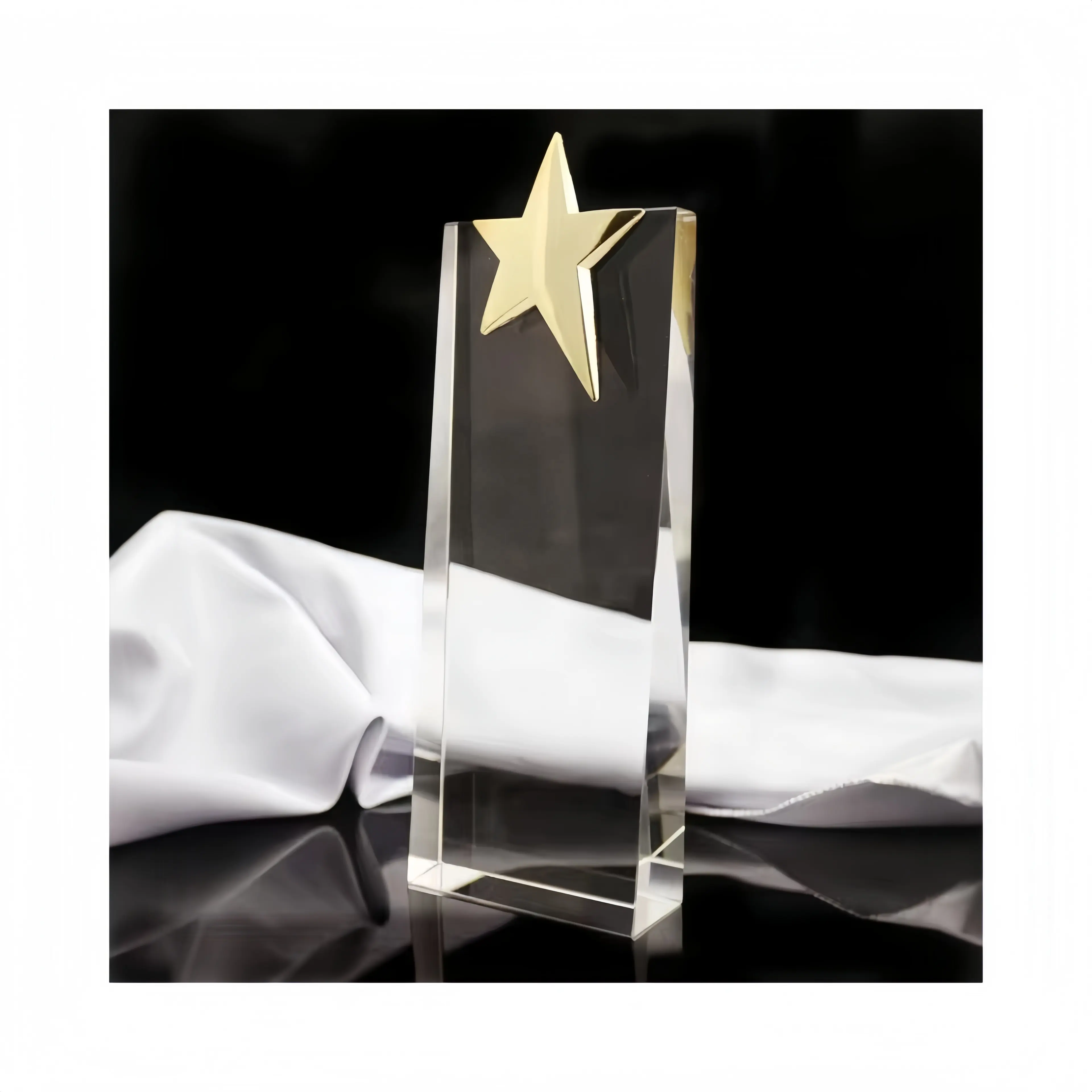A forma di stella di cristallo premio di cristallo trofeo stella per incisione regalo