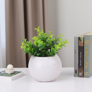 Udeco مجموعة زارع سيراميك رياضية جديدة تحت عنوان كرة سلة كرة طائرة أشكال بيسبول لديكور حديقة المنزل - Product Image 4