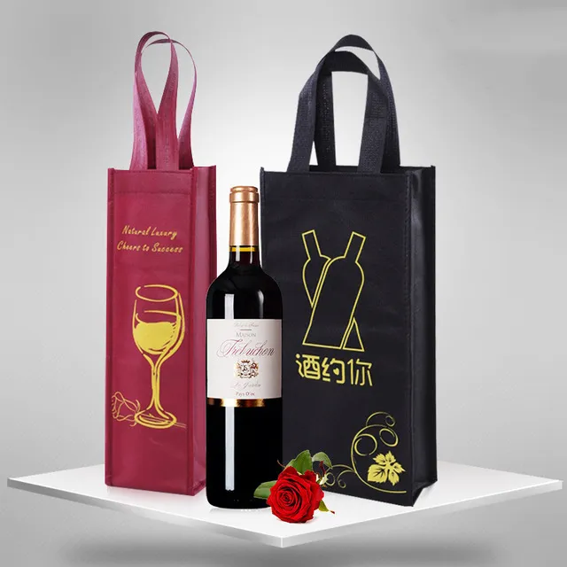 Tek şişe kullanımlık lüks moda lamine kırmızı şarap pp dokuma olmayan kumaş tote alışveriş paketi hediye çantası için LOGO ile özel