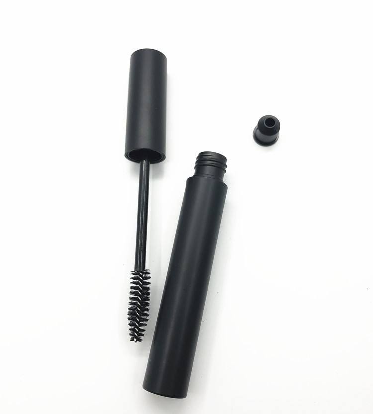หลอดสีดำด้าน4มล. พร้อมแปรงมาสคาร่า