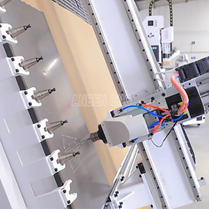 Der kosten günstigste CNC-Router für Holz maschinen Automatischer 2140-CNC-Router mit automatischem Werkzeug wechsels ystem
