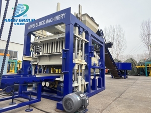 Máquina de ladrillo de enclavamiento completamente automática, máquina de fabricación de bloques huecos, máquina de línea automática de bloques huecos de cemento - Product Image 3