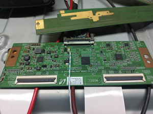 Placa lógica para pantalla LCD modelo de pantalla 13-48VNB-USITSR4LV0.1 - Product Image 3