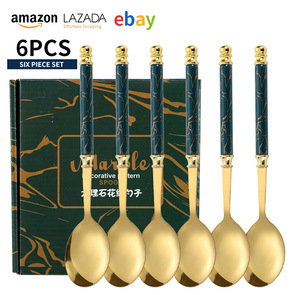 Cucchiaio in acciaio inossidabile modello di marmo manico in porcellana per uso domestico cucchiaio da pranzo stile coreano lungo manico cucchiaio Set regalo