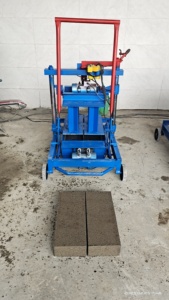 Máquina de fabricación de bloques de cemento hueco, maquinaria Popular, máquina de bloques de construcción con precio más bajo - Product Image 4