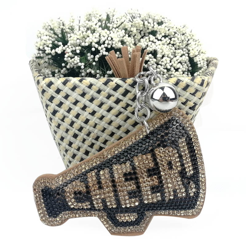 สีกากีดำ