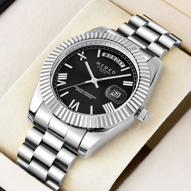 Silver-shelled black