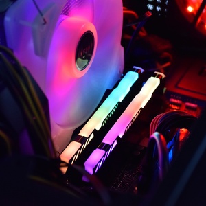 Target DDR4 RAM 8GB 16GB 32GB 2666 3200MHz Totalmente compatible Estilo RGB Laptop Desktop Gaming Función ECC 4GB Stock disponible