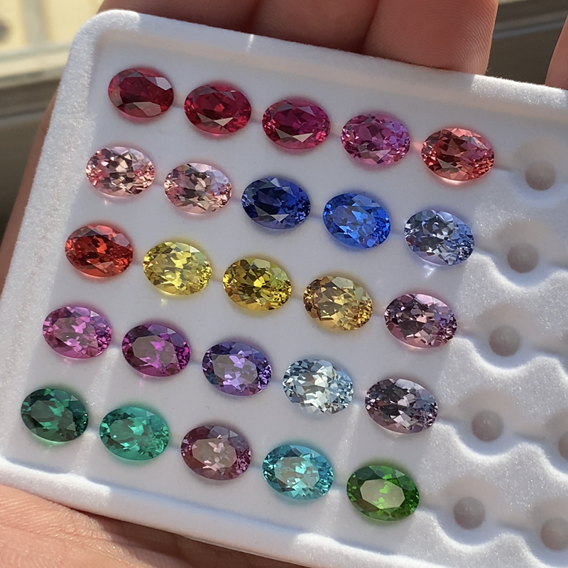 อัญมณีห้องปฏิบัติการ2Ct + Moissanite