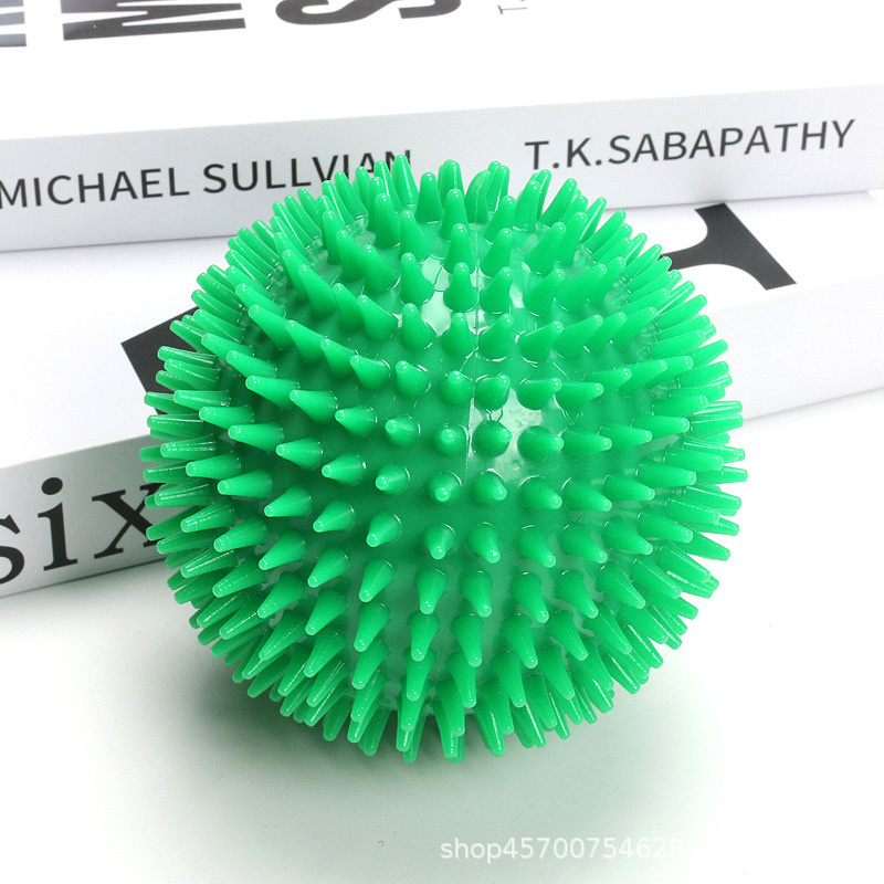 Pelota con púas 11cm 145g