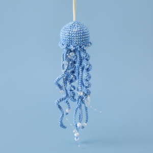 Ciondolo fatto a mano con forma di meduse di perle per la casa e per l'auto regalo decorativo filato di natale all'uncinetto portachiavi giocattoli di peluche - Product Image 3