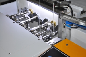 Factory Price Yarn Spooling Winder Round <strong>Bobbin</strong> with <strong>Plastic</strong> <strong>Coil</strong> Winding Machine with Hot/cold Chemical Device