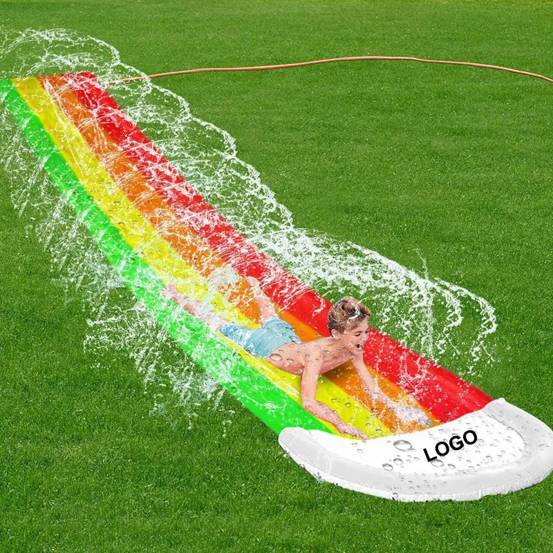 Atacado Inflável Water Slide Lawn Water Slides Slip Sprinkler com Bodyboard para Backyard Summer Water Toy Outdoor Fun