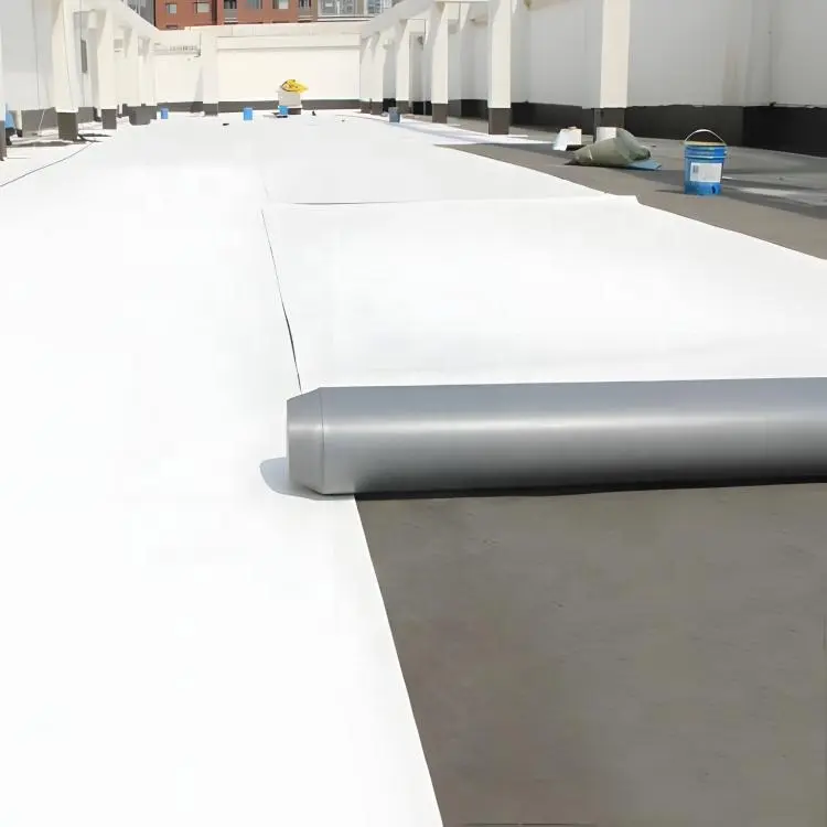 Membrane d'étanchéité de toit en caoutchouc TPO de haute qualité résistant aux UV 60mil d'épaisseur 10x100ft pour toit en métal béton bois terrasse toit