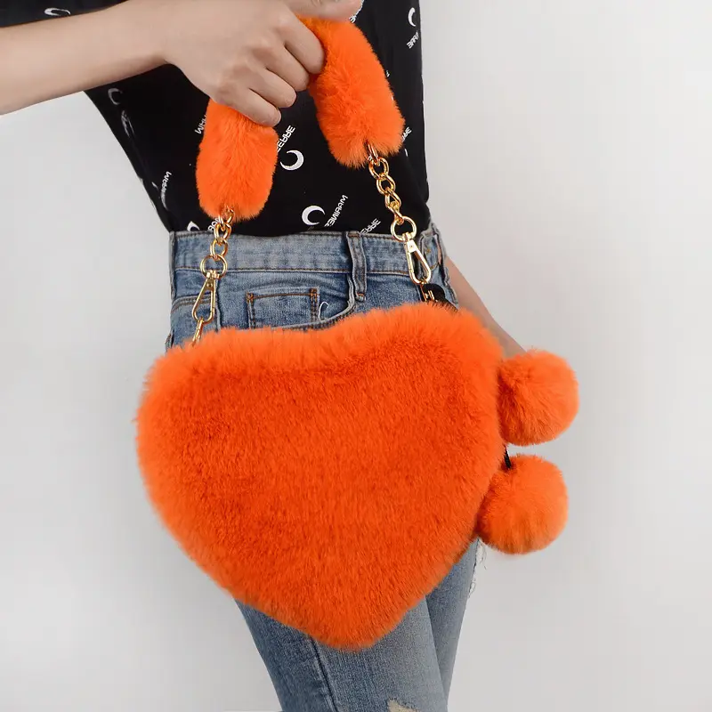 2023 New Fashion Lovely Plush Heart-shaped Bag Female Plush Love Portable Chain Peach Heart Bag Tote Bag for Women