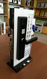 Blocco con codice QR per porta scorrevole con serratura intelligente con serratura a gancio - Product Image 5