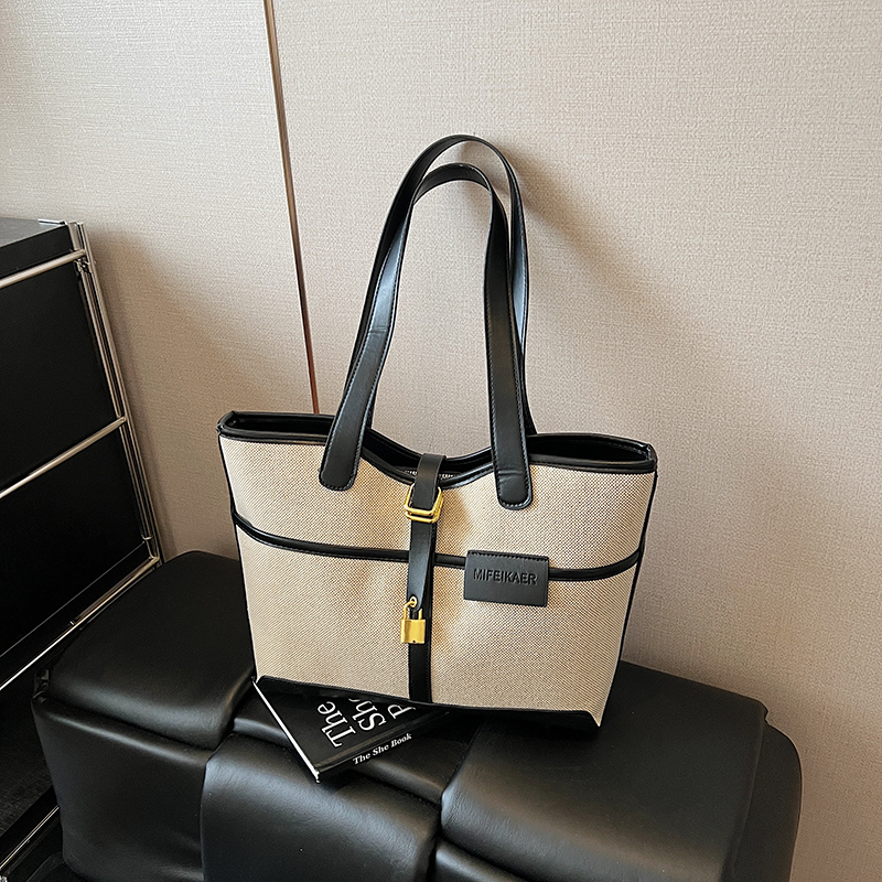กระเป๋าโท้ท PU ขนาด 2-37*11*25 ซม.