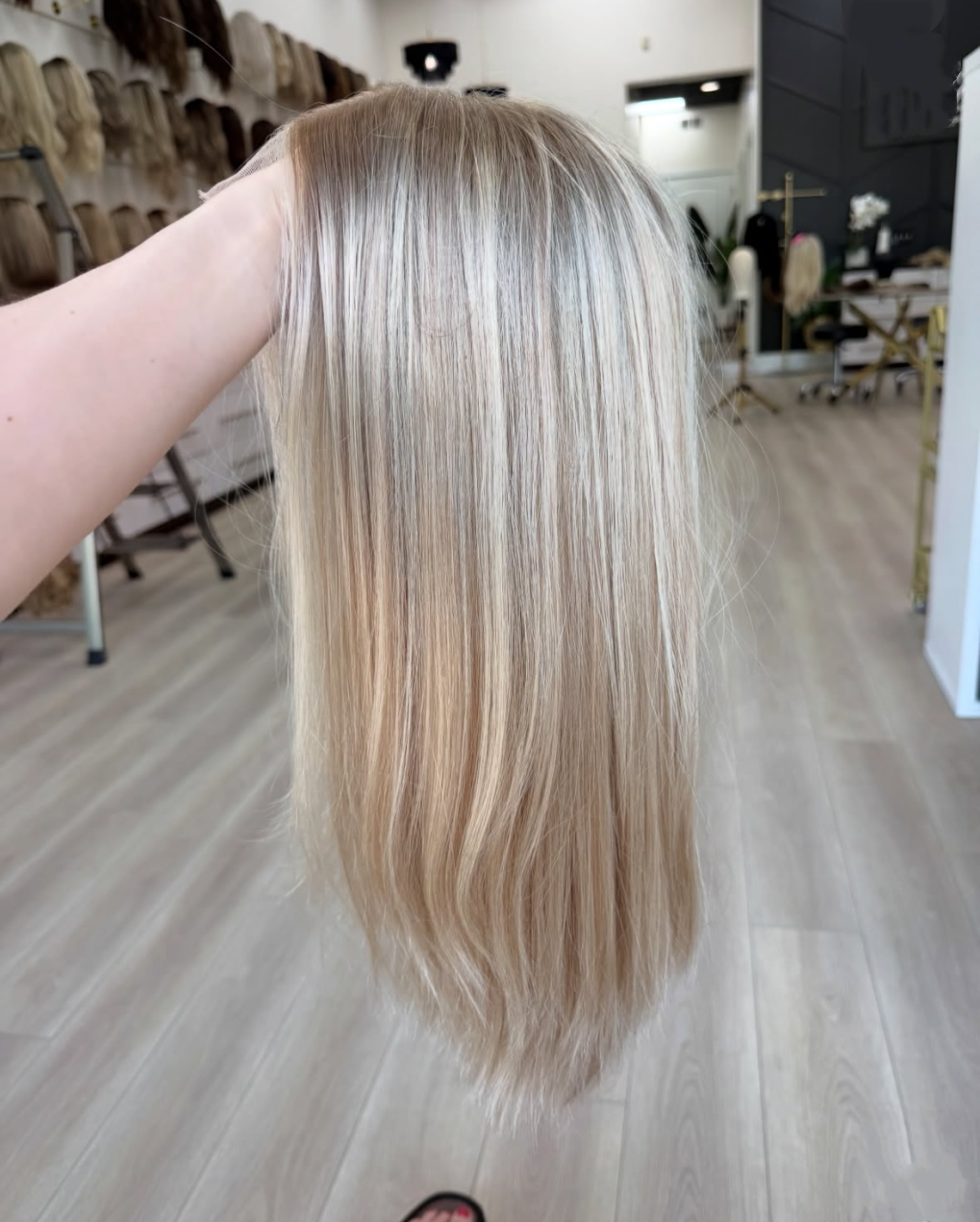 Blonde 2