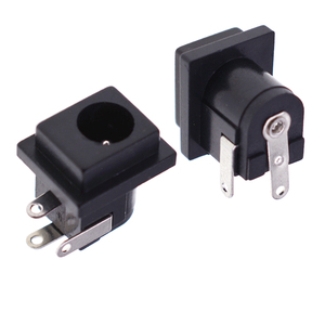 DC063 DC Power แนวนอน 3 พินพอร์ตชาร์จปลั๊กไฟและพอร์ตไฟ DC สากลและพอร์ตชาร์จ 5.5*2.0/2.5 มม. - Product Image 1