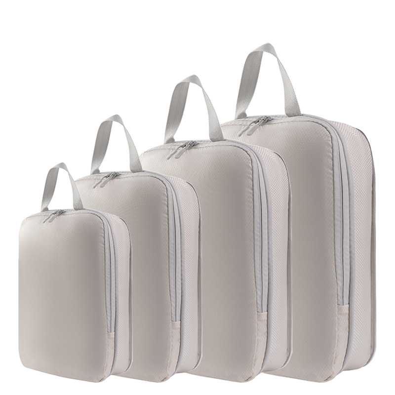 Conjunto de cuatro piezas beige