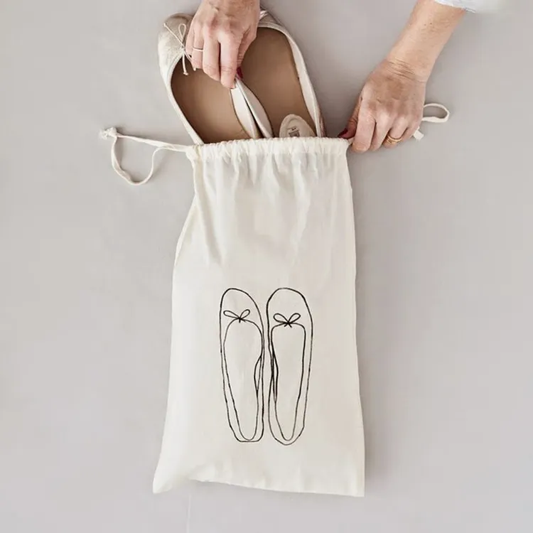 Sac à poussière de chaussure de cordon de toile de coton organique recyclé imprimé par coutume avec le logo, sac à poussière pour des chaussures