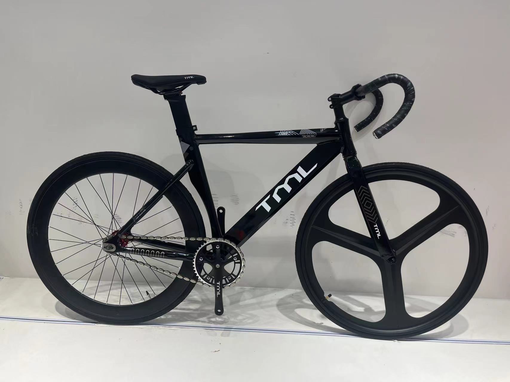 Black(One-piece wheel)