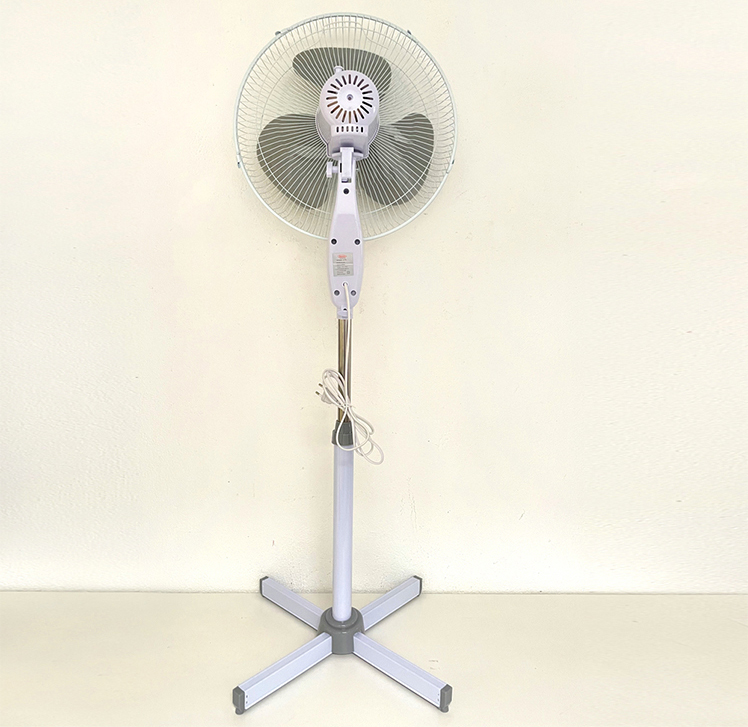 Cheap 16-Inch fashion Stand Fan cost-effective Three-leaf metal mesh Stand Strong Wind Fan
