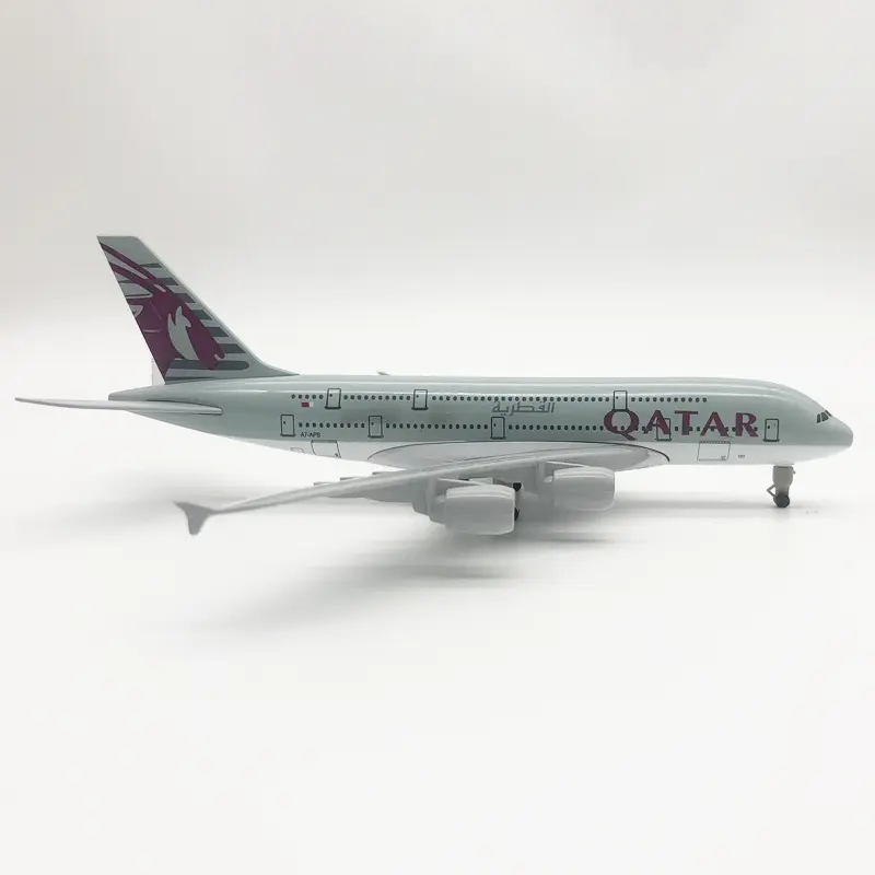 20CM Qatar Airways Airbus A380 Desk Decoration Airplane Model with Landing Gear