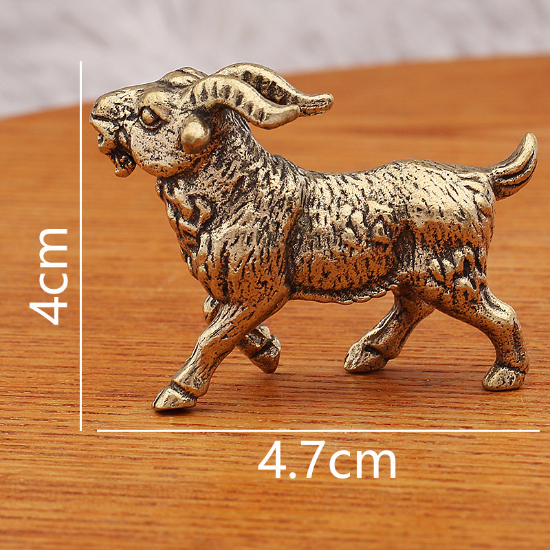 Ornement coloré de grand mouton du zodiaque, pesant