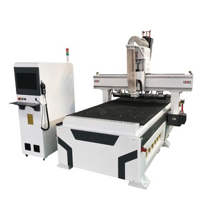 1325 1530 CNC Router per legno MDF caricabatteria automatico per incisione Auto macchina da taglio Syntec lavorazione del legno motore essenziale - Product Image 2