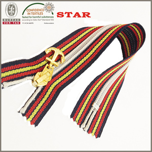 Chất lượng cao tùy chỉnh chiều dài dập nổi Nylon dây kéo đa băng <span class=keywords><strong>ycc</strong></span> vàng sọc trượt vật liệu nhựa nhiều Zip màu tùy chọn - Product Image 3