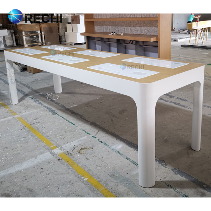 Store Fixture B