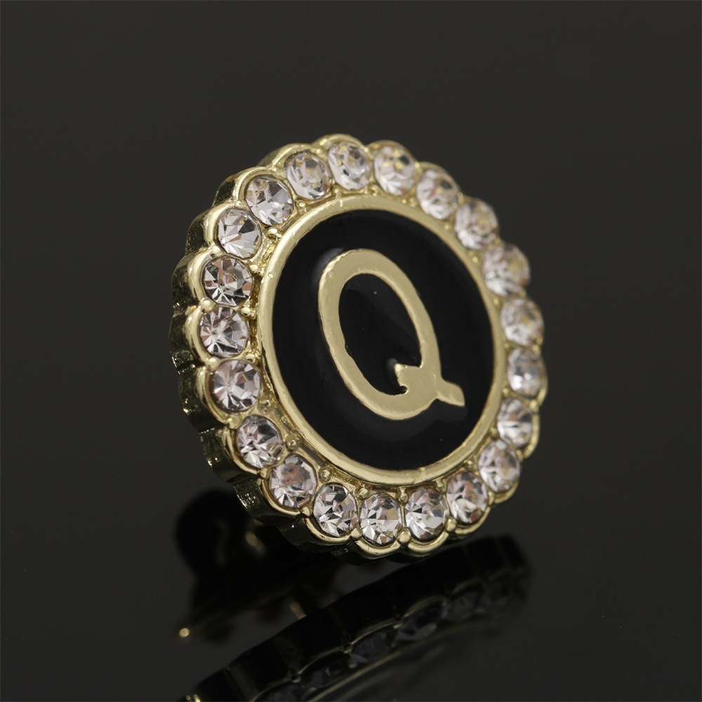 Broonch pin-q