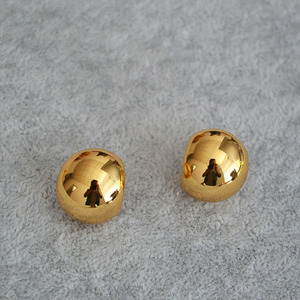 女式大空心球形闪亮耳钉 - Product Image 3