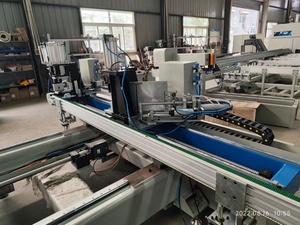 Automatico CNC orizzontale PVC UPVC telaio quattro angoli pulizia e saldatura macchina finestra e porta linea di produzione macchina che fa macchina - Product Image 6