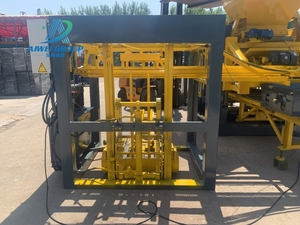 Making <strong>Machines</strong> <strong>Automatic</strong> <strong>Block</strong> Making <strong>Machines</strong> <strong>Blocks</strong> Making Machinery - Product Image 2