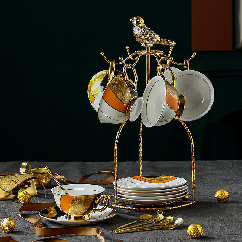 ถ้วย E-6 6 ใบ, จาน 6 ใบ, ช้อน 6 คัน + ชั้นวางนก