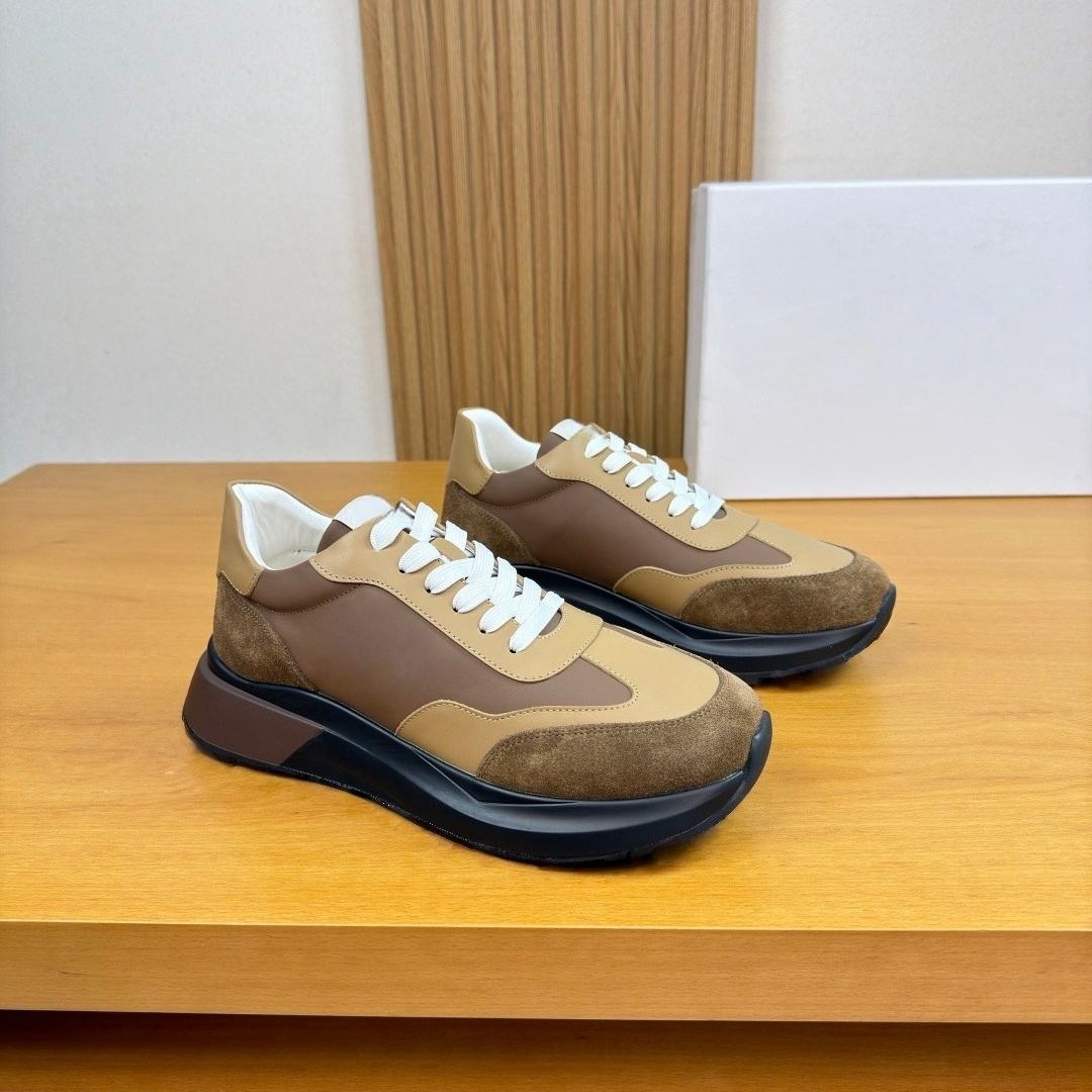 สีน้ำตาล