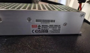 平均井RSD-100D-12/24 91% Eff。67.2-143VDC输入12V 24V 8.4A/4.2A 100W工业用铁路单输出dc-dc转换器