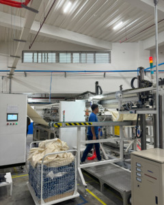 Hoàn toàn tự động được trang bị máy Tấm 4 góc cắt may 3-5 chủ đề overlock tùy chọn hệ thống Omron CE chứng nhận - Product Image 5