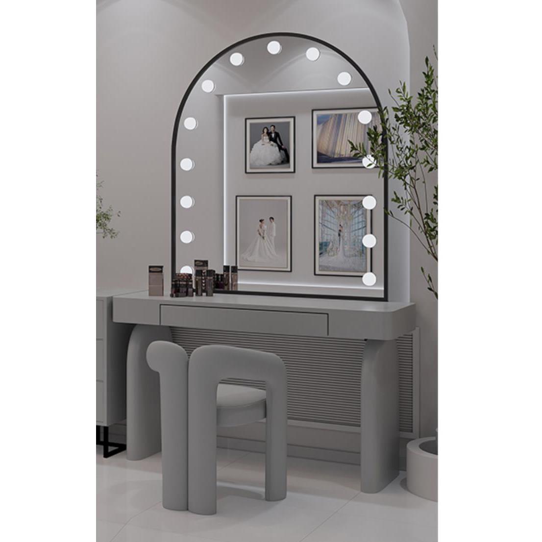 Gris haut de gamme : table 80*50*80 80vv