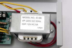 Alimentatore in ingresso AC220V per sistema di controllo accessi con uscita DC12V - Product Image 4