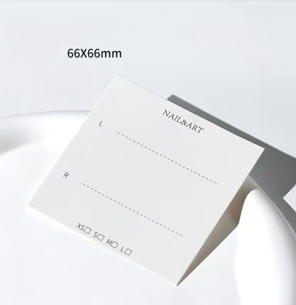 Carte en papier blanc