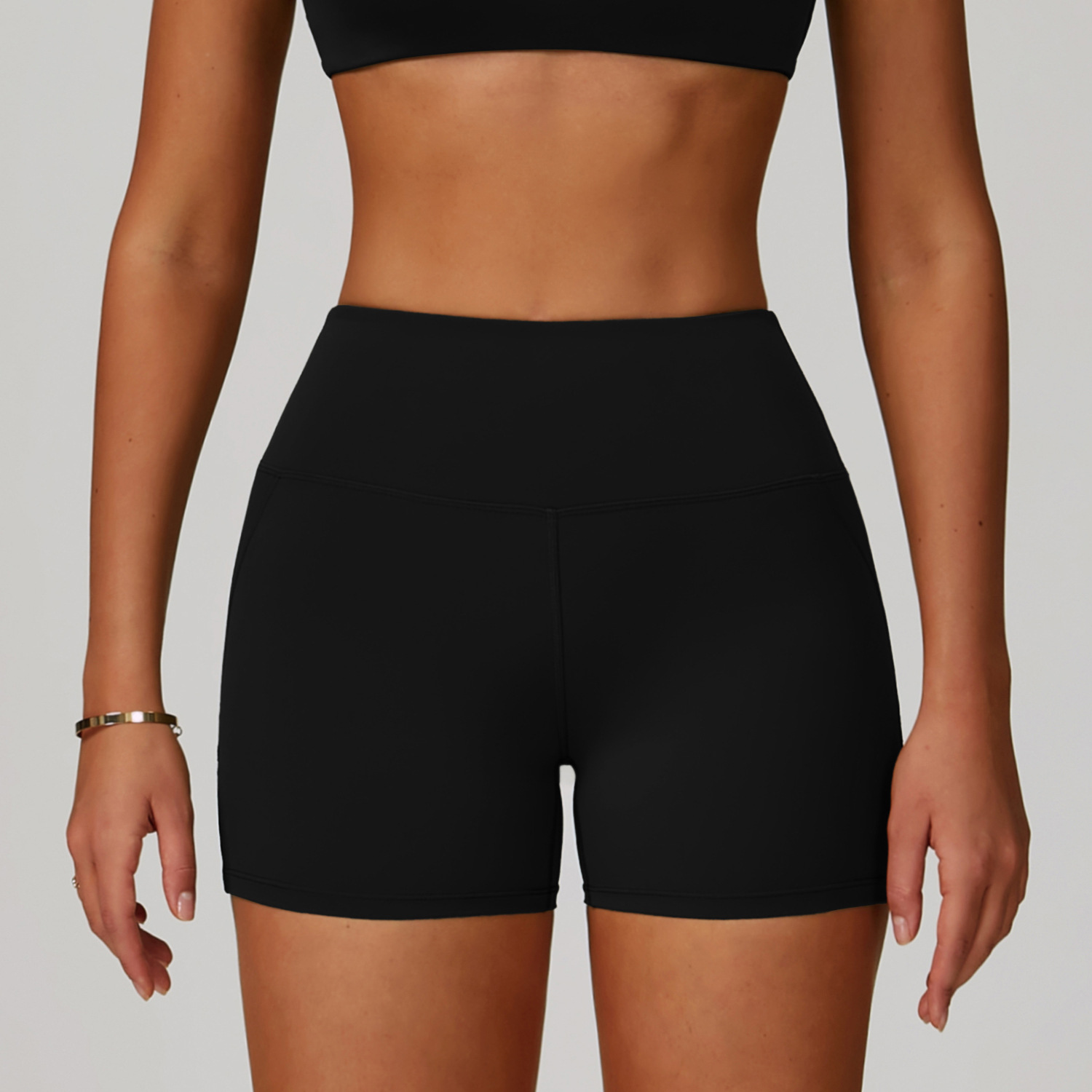 Short noir