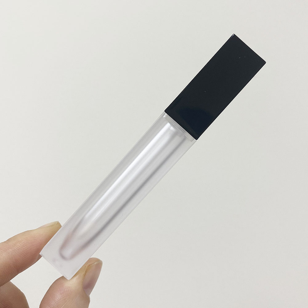 Bouchon noir + tube mat 7ml