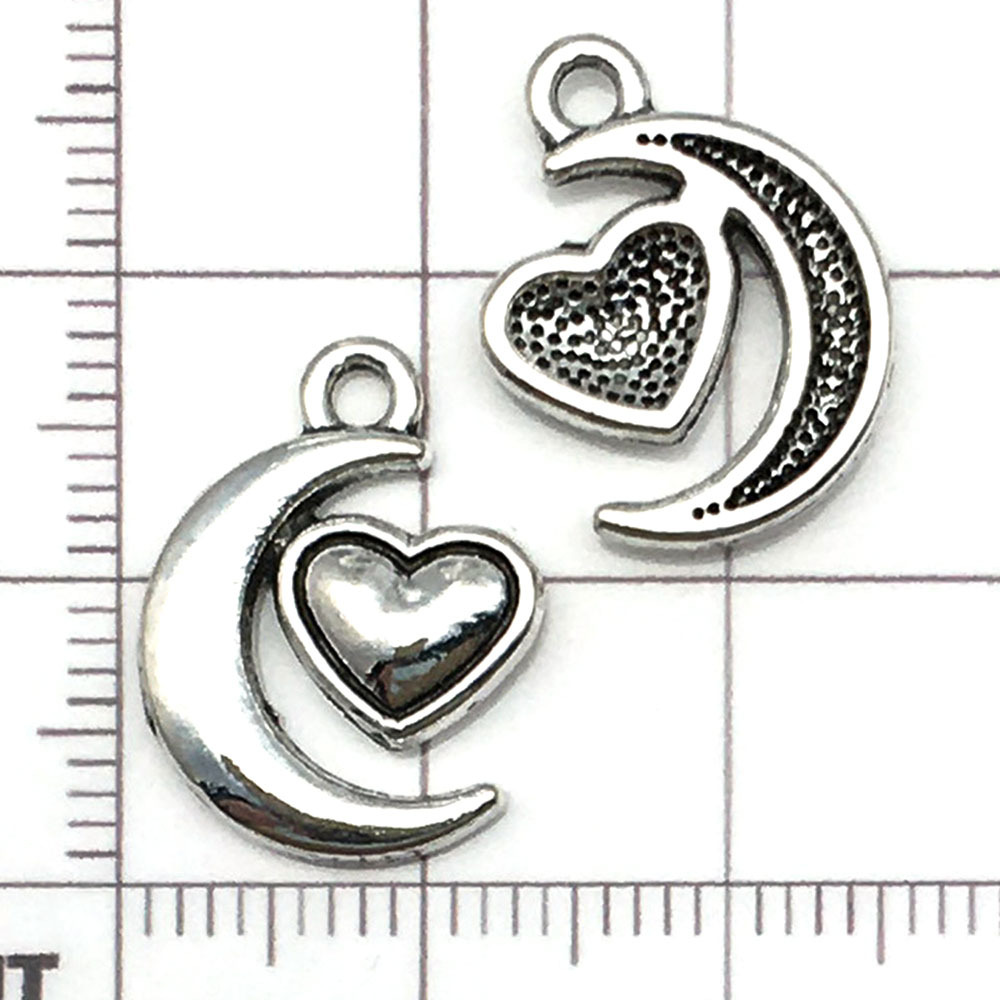 One antique silver heart-shaped moon pendant - 1.4g - 13*18mm - 8007
